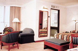 KH/KULDYN11.-SUITE).JPG